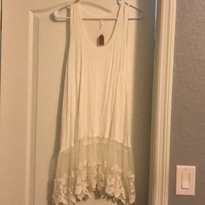 Fashion top - so chic! Never worn Rachel Kate top